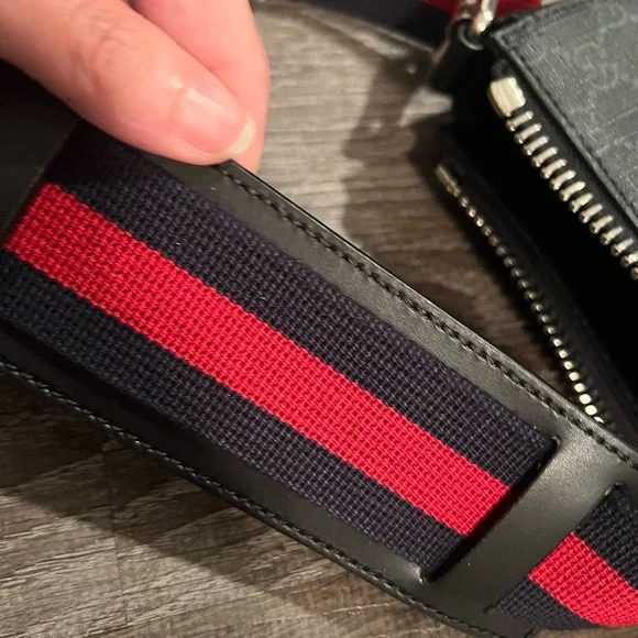 Gucci man bag. Only used for 1 week